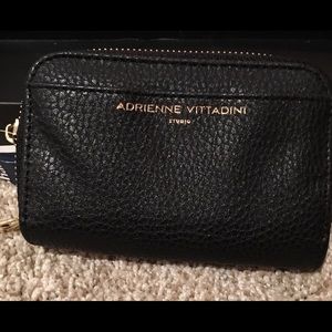 New Adrienne Vittadini Zip Around Wallet 👝
